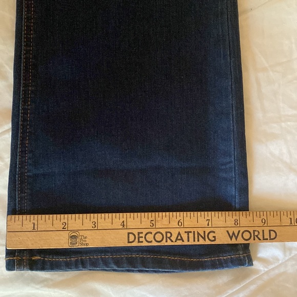 Woman’s Aeropostale jeans Size 12. Like new Condition. - Picture 9 of 10